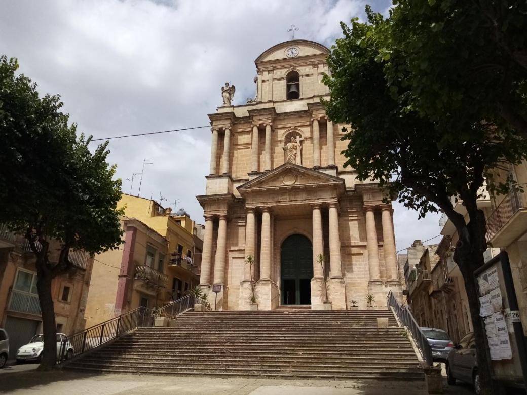 Piazza Salvatore 7, Gocce Di Sicilia Ragusa Bagian luar foto