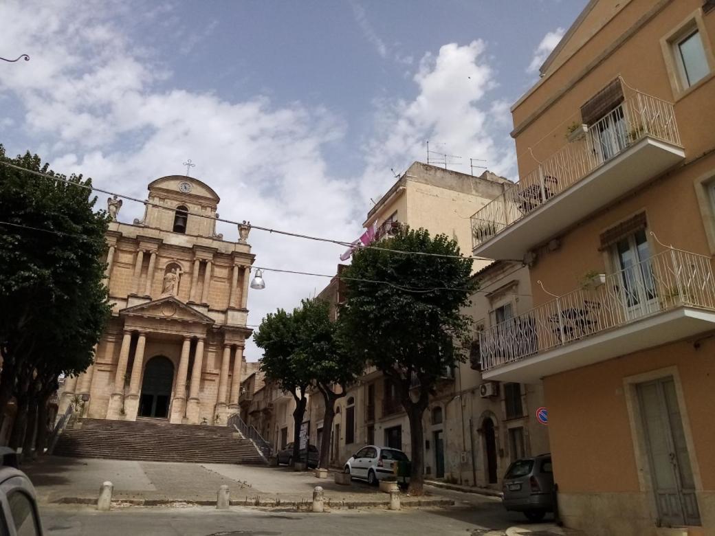 Piazza Salvatore 7, Gocce Di Sicilia Ragusa Bagian luar foto