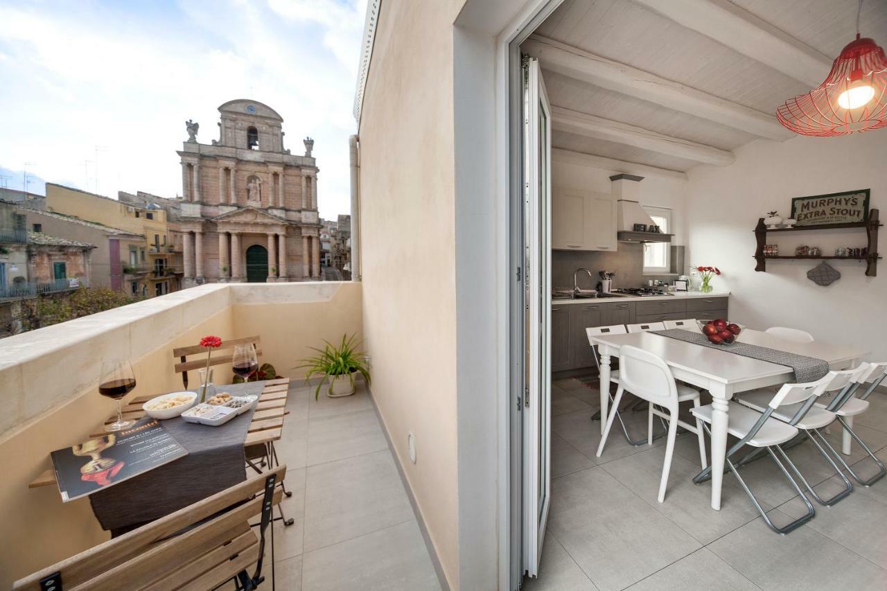 Piazza Salvatore 7, Gocce Di Sicilia Ragusa Bagian luar foto