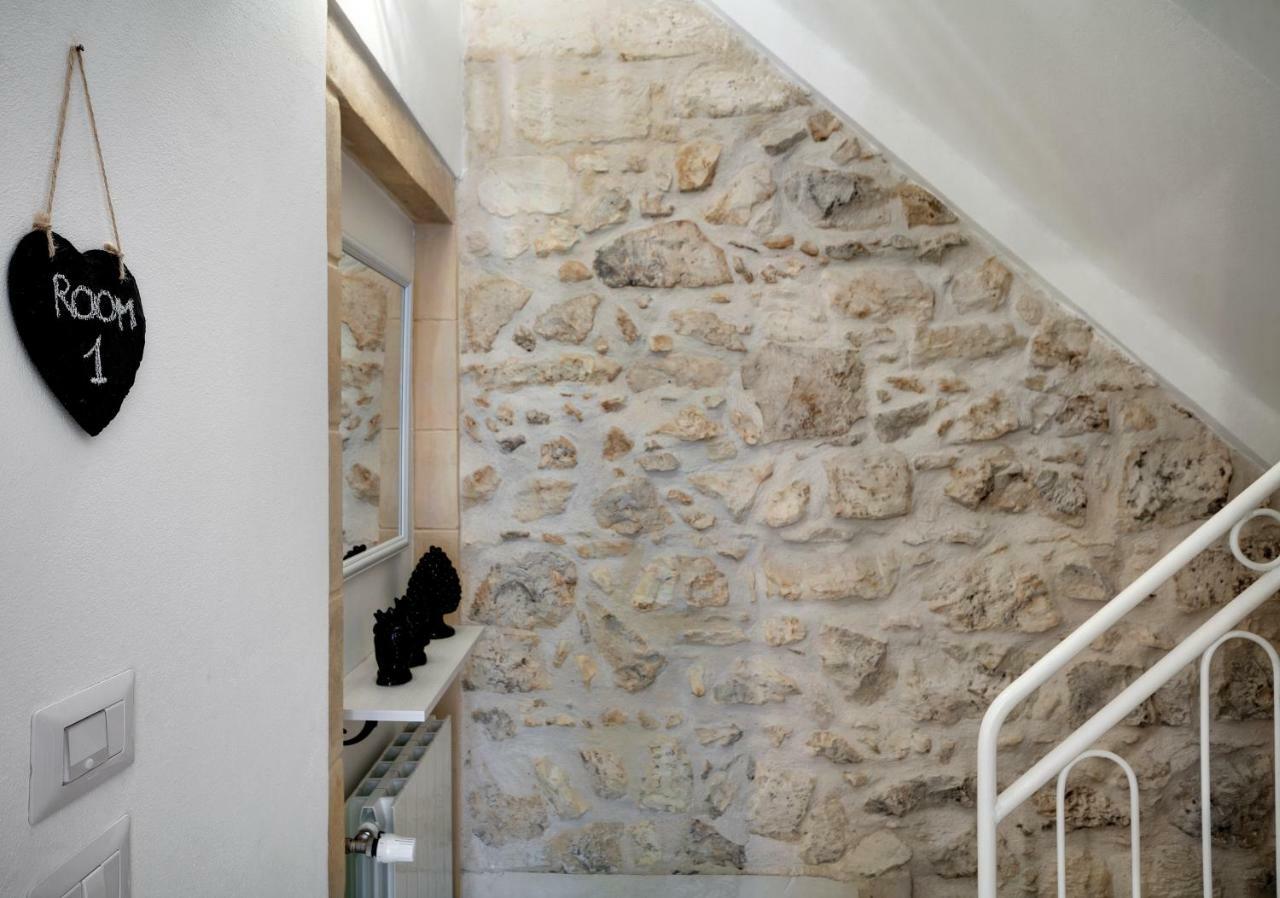 Piazza Salvatore 7, Gocce Di Sicilia Ragusa Bagian luar foto